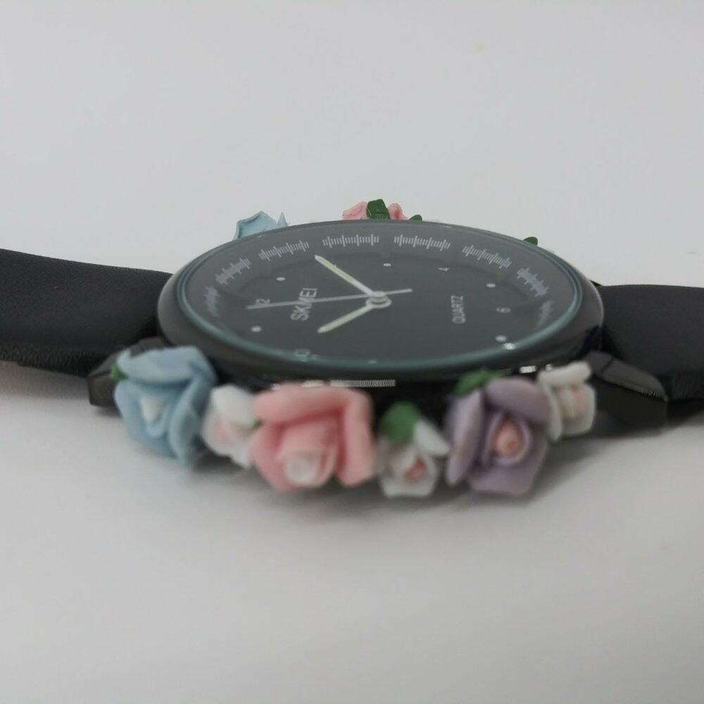 Skmei Women's Black Watch 3D Floral Flowers Water - Picture 2 of 8